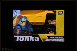 Tonka Steel Classics Mighty Dump Truck