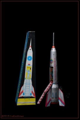 Tin Holdraketa rocket toy